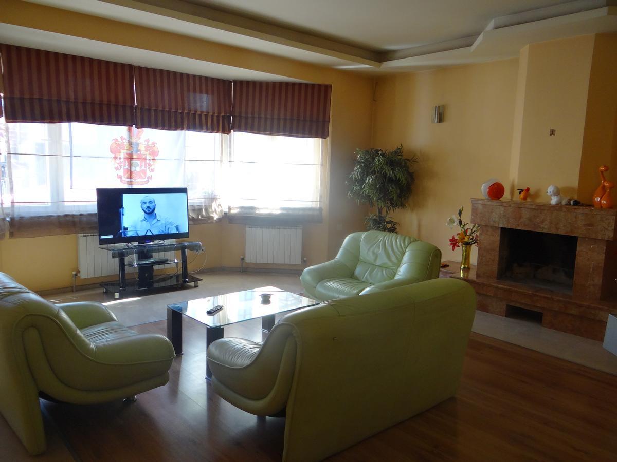 Light House Hotel Batumi Esterno foto